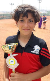 Türk Tenisi Bir Yıldız Kazanıyor
