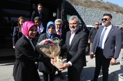 BAKAN GÖKTAŞ, KADINLAR GÜNÜNÜ HATAY’DA KUTLADI